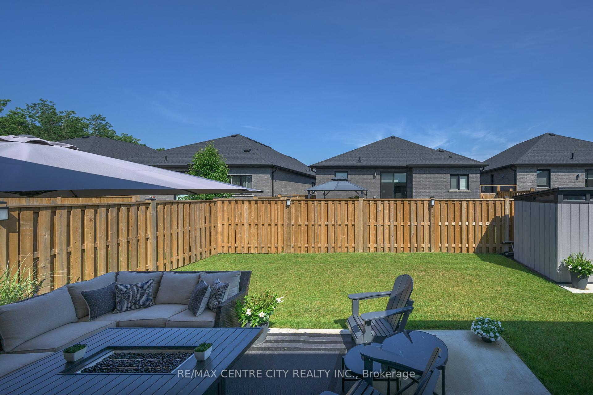 Property Photo: 383 Daventry Way 64 ON N0L 1R0