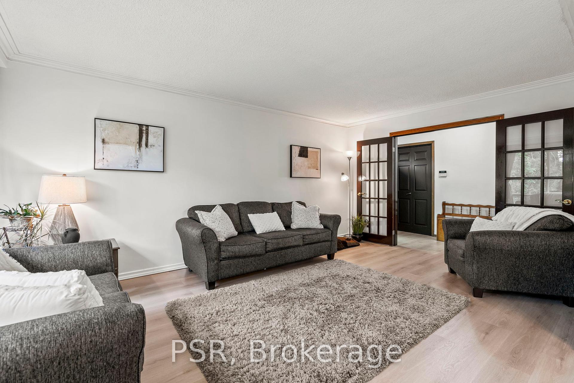 Property Photo: 42 Scarboro Avenue ON M1C 1M3