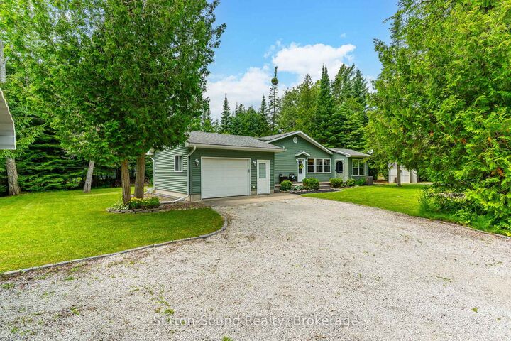 749 Oxford Crescent  South Bruce Peninsula ON N0H 2G0 photo