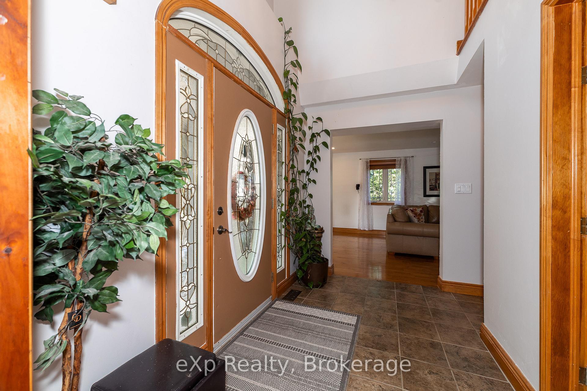 Property Photo: 910 26th Street E ON N4K 5N3