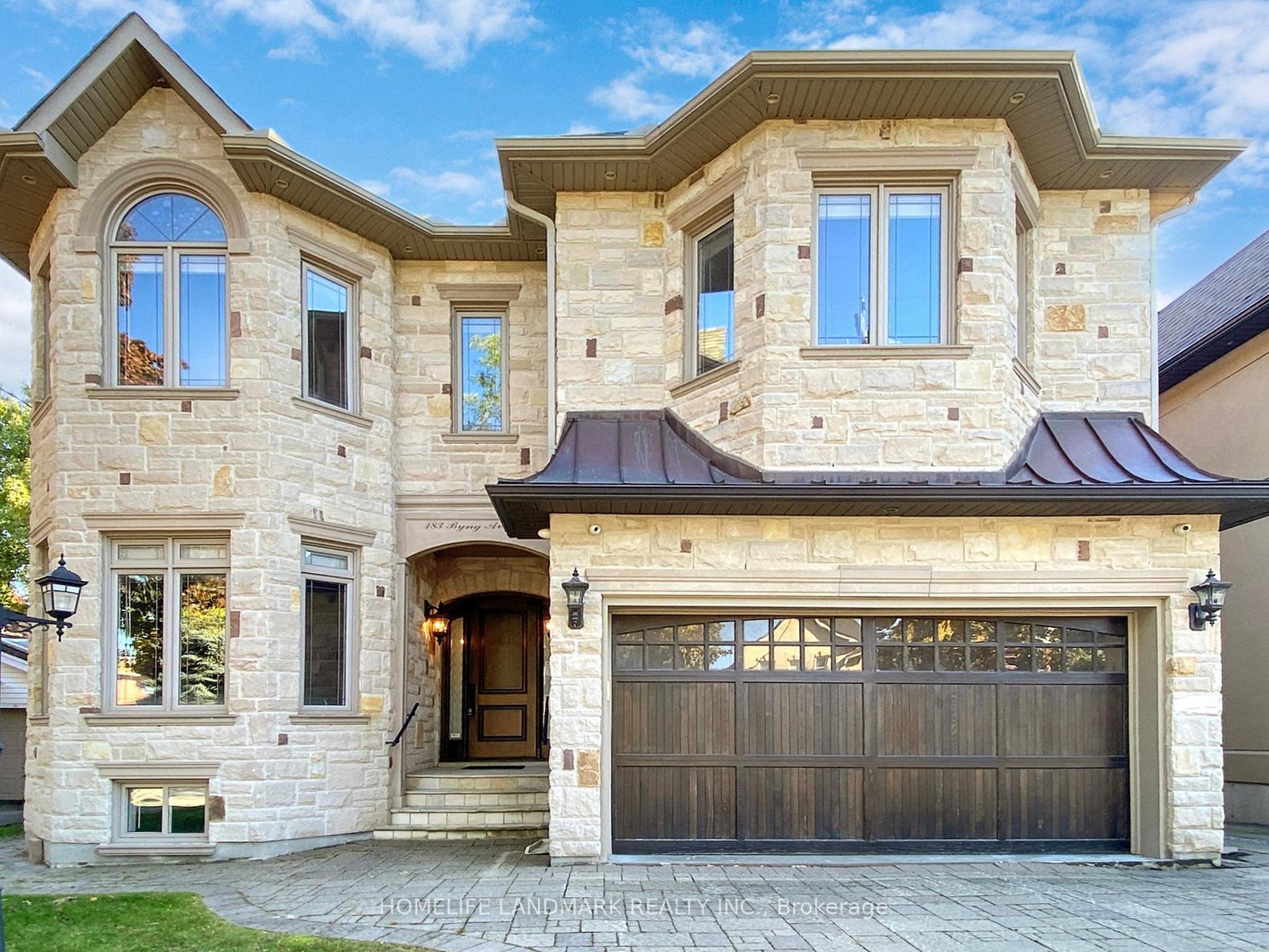 Photo de la propriété: 183 Byng Avenue ON M2N 4K8