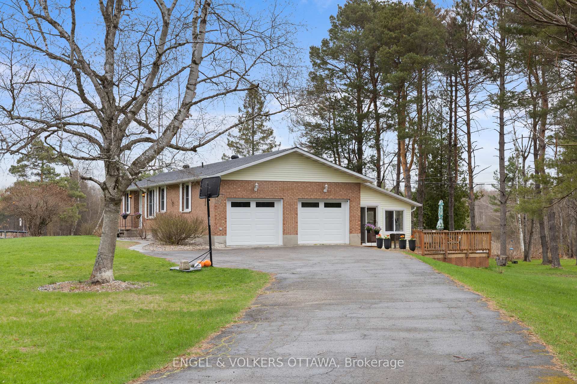 Property Photo:  9241 County Road 44 Road  ON K0G 1T0 