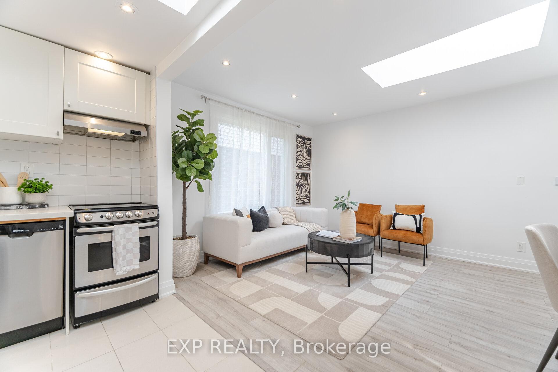 Property Photo:  48 Orley Avenue  ON M4C 2C1 