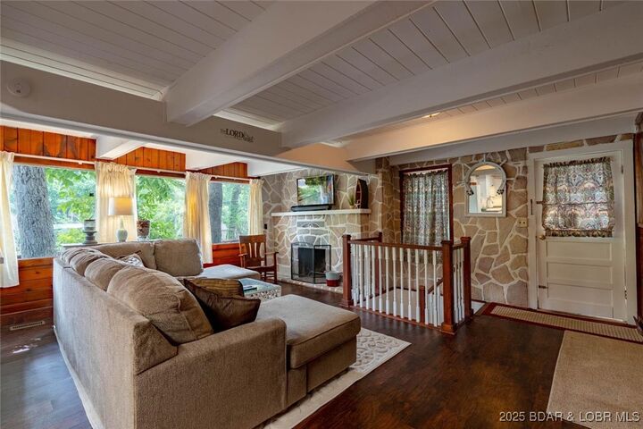 Property Photo:  2131 Brown Bend Road  MO 65326