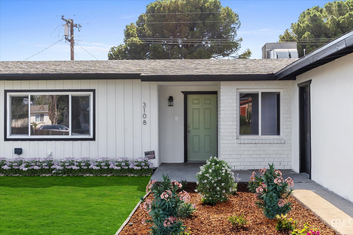 Property Photo: 3108 Idaho Street CA 93305