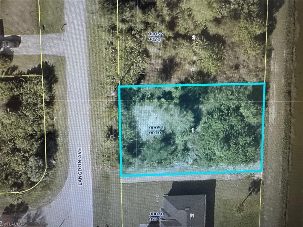 Property Photo: 6034 Langdon Ave FL 33905