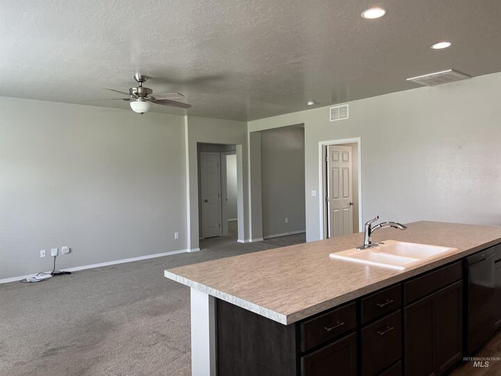 Property Photo: 17547 N Bartee Way ID 83687
