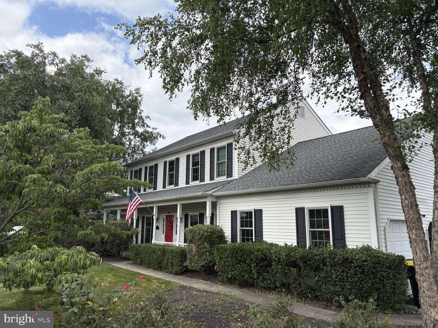 Property Photo: 1407 Bayberry Drive PA 18929