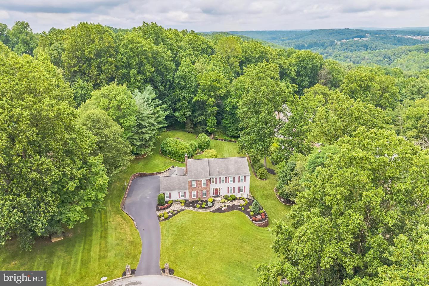 204 Hickory Drive  Downingtown PA 19335 photo