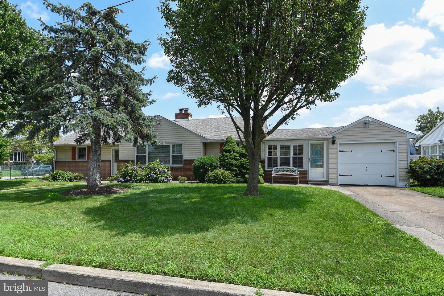 Property Photo: 1920 Fulmer Street PA 19115