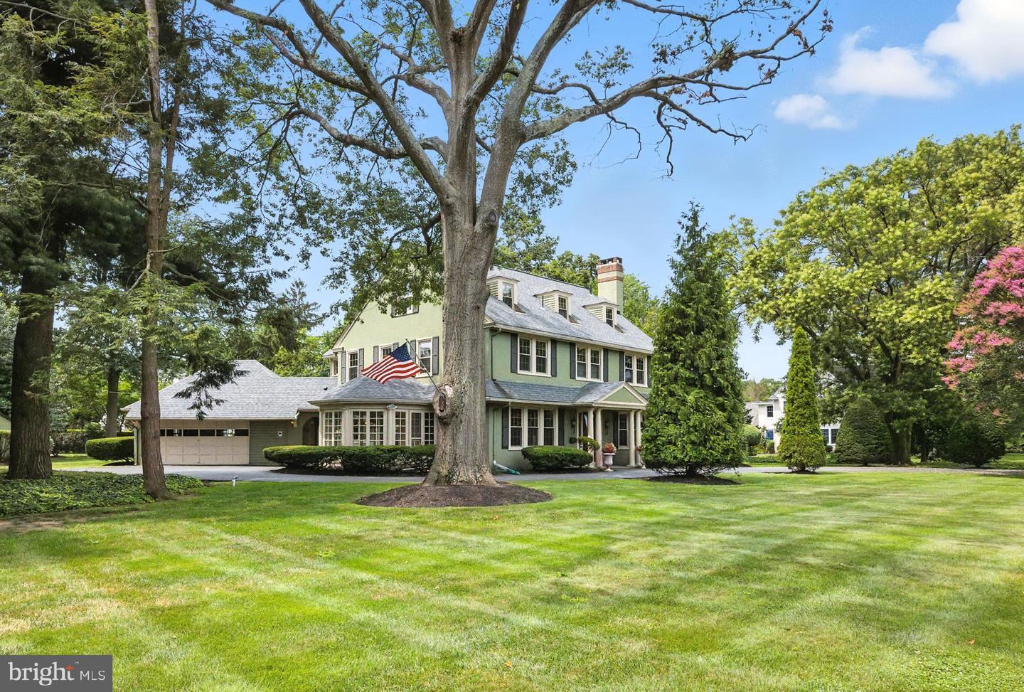 Property Photo:  1105 Golf Road  NJ 08077 