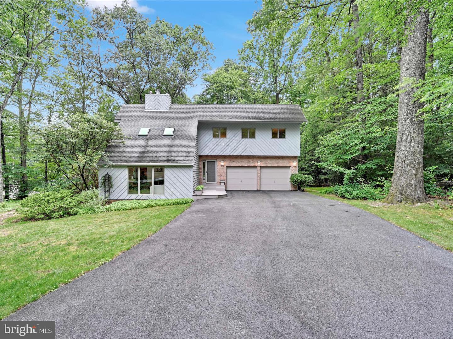 Property Photo: 17 Chinkapin Drive PA 19522