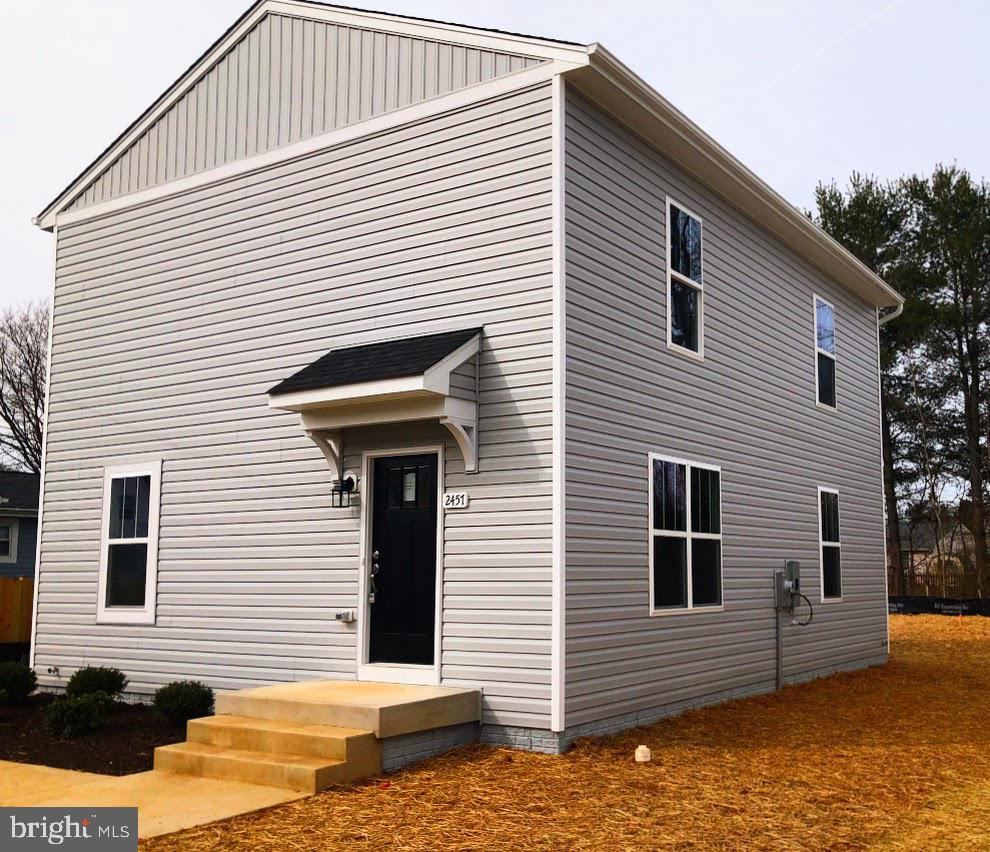 Property Photo:  101 Hotchkiss Street  VA 22408 