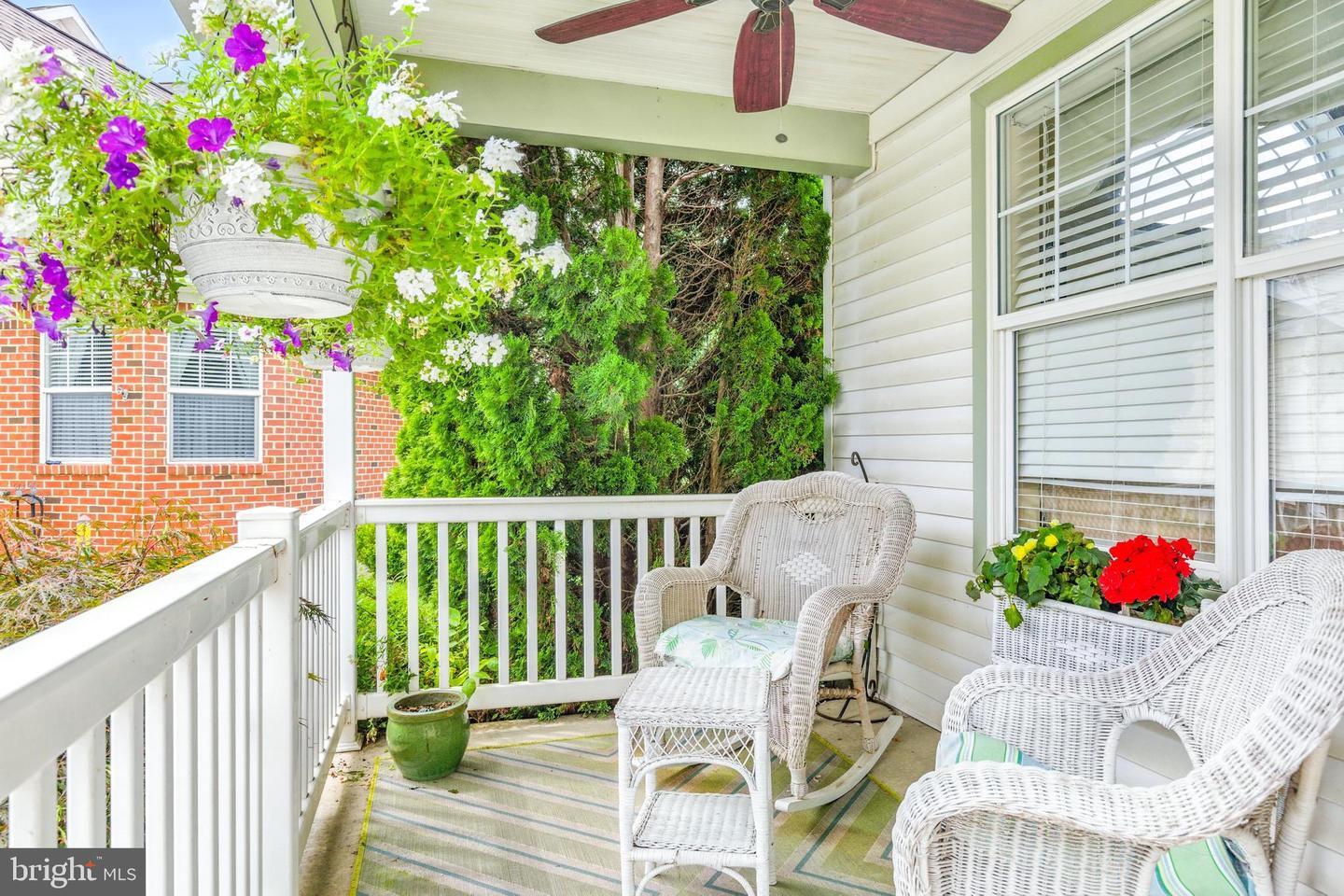 Property Photo:  1017 Kent Gdn  PA 17543 