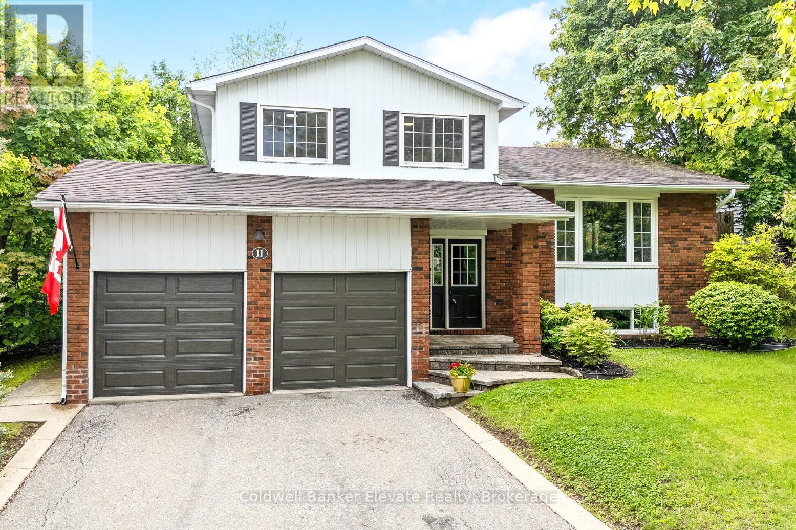 Property Photo: 11 Hillside Drive ON L7G 4W2