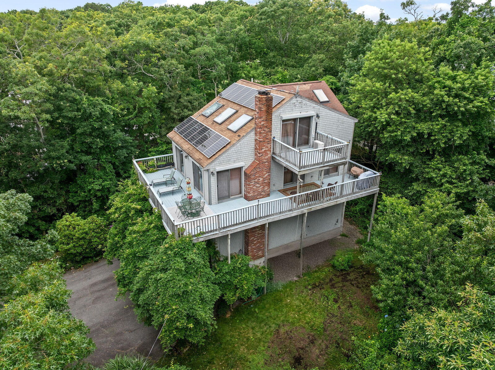 Property Photo: 15 Nonantum Road MA 02360