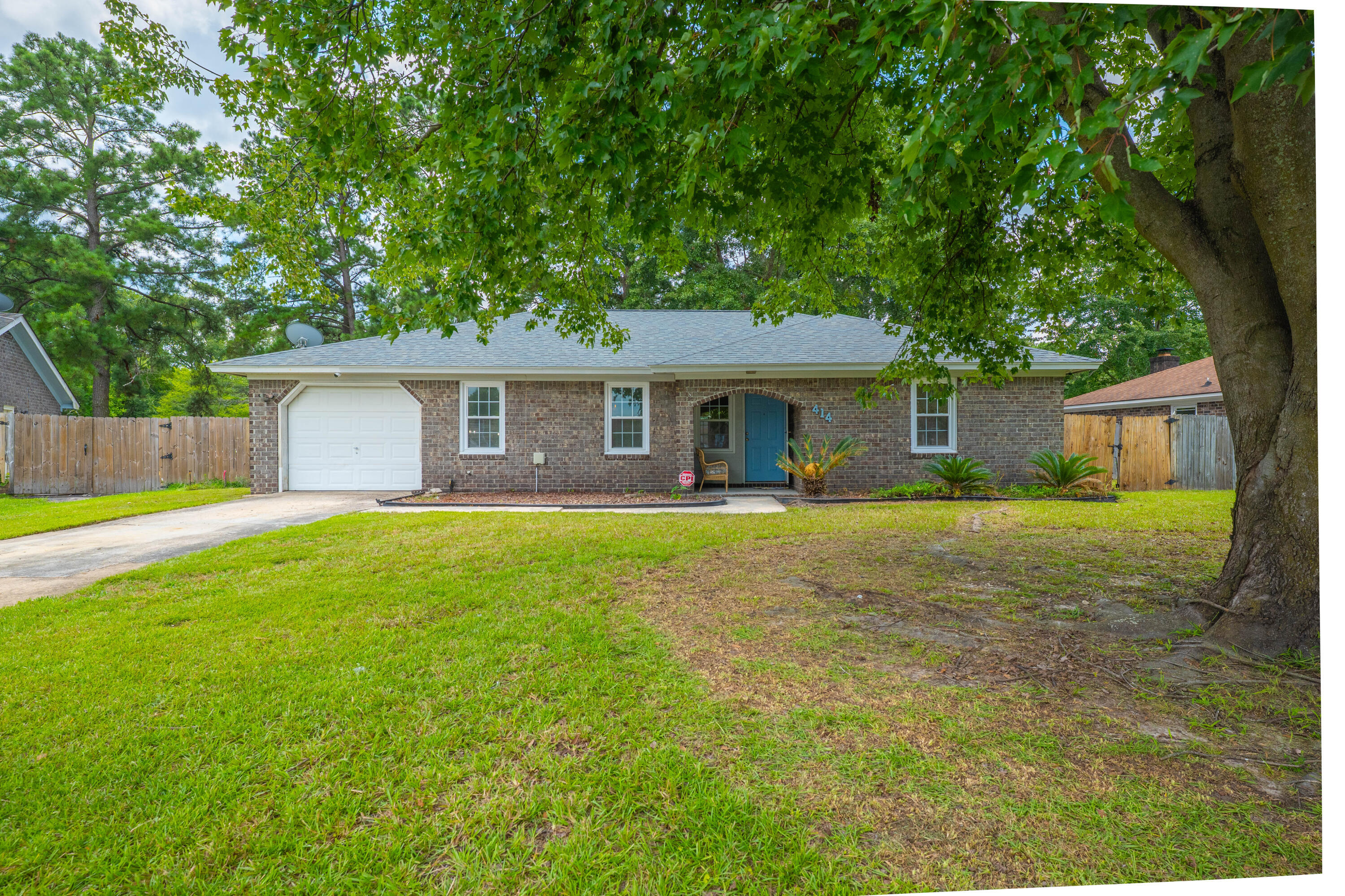 Property Photo:  414 Indian Drive  SC 29486 
