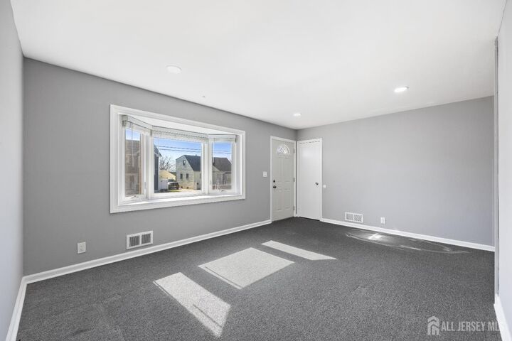 Property Photo:  48 Buchanan Avenue  NJ 08859 