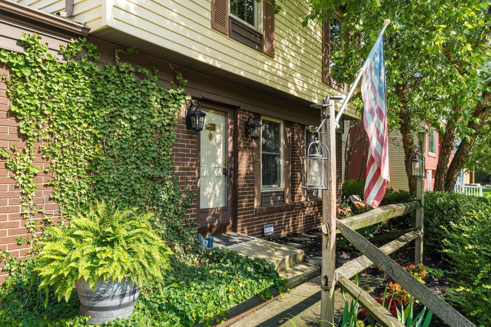 Property Photo: 716 Hunt Valley Drive OH 43068