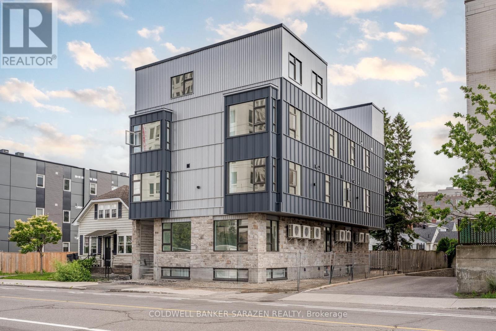 Property Photo: 10 McArthur Avenue 302 ON K1L 6R2