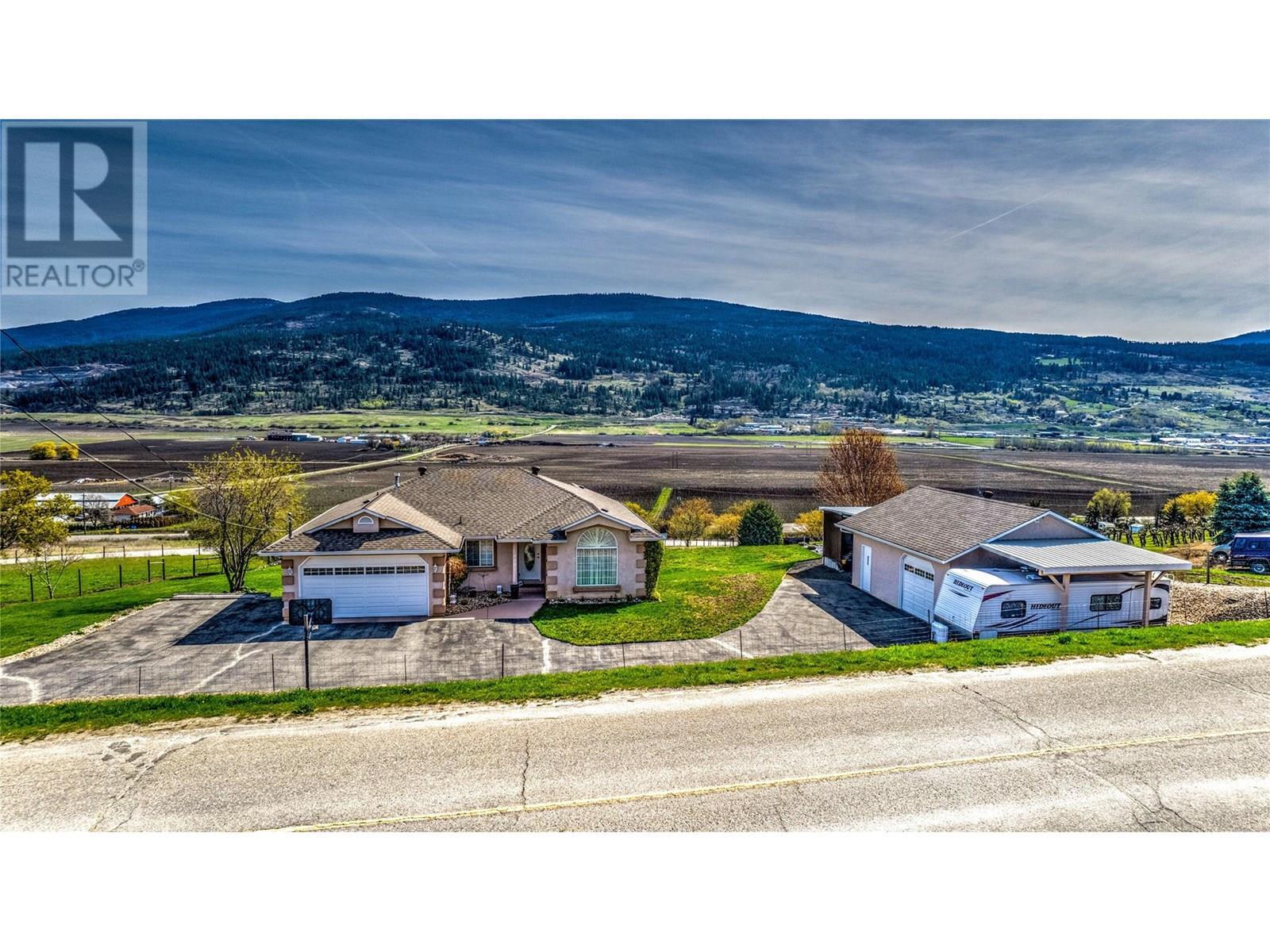 Property Photo:  130 Overlook Place  BC V1H 1X1 