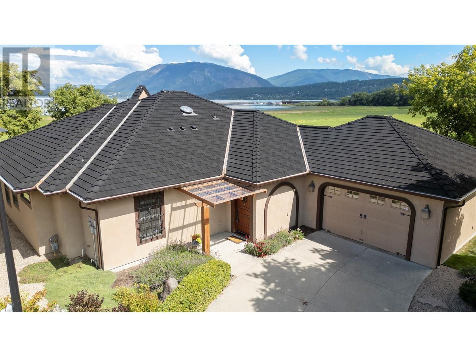 420 Hudson Street Northwest 12  Salmon Arm BC V1E 1P4 photo