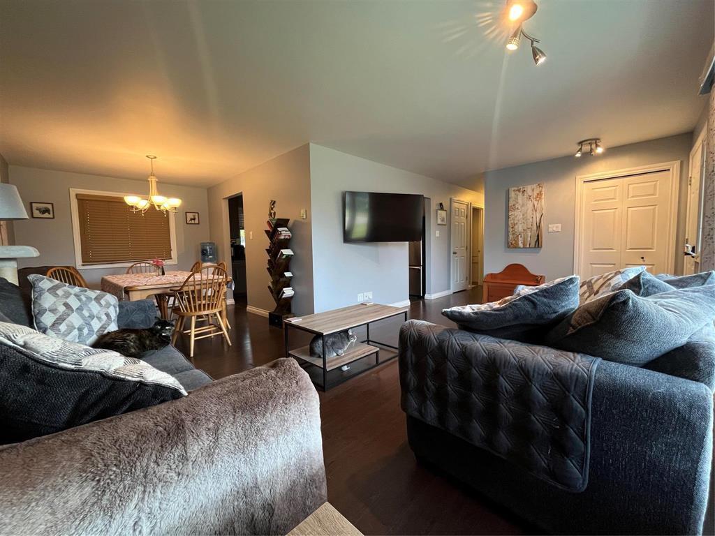 Photo de la propriété: 242 5th Avenue Southwest MB R0J 1E0