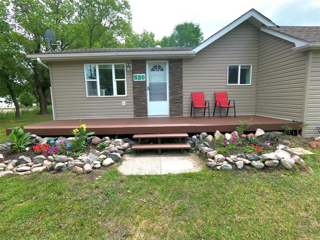 Property Photo: 520 Highway 502 Road MB R0E 1A0