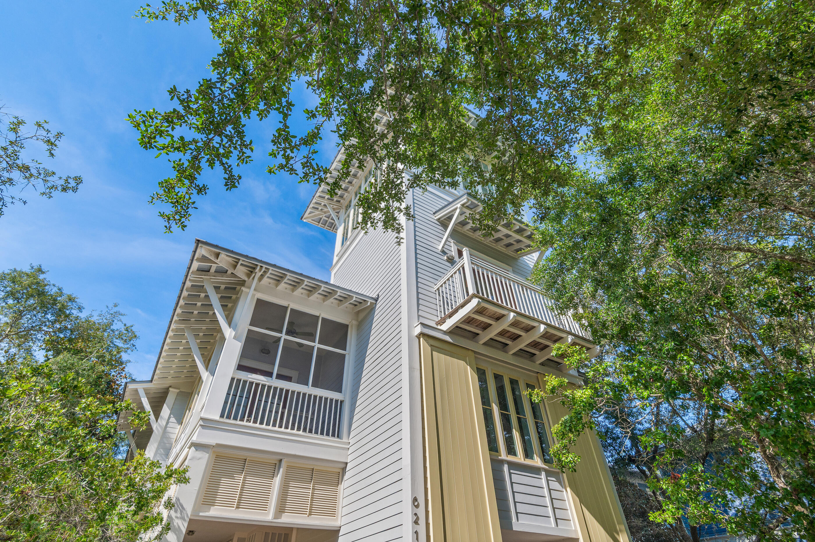 Property Photo:  621 Western Lake Drive  FL 32459 