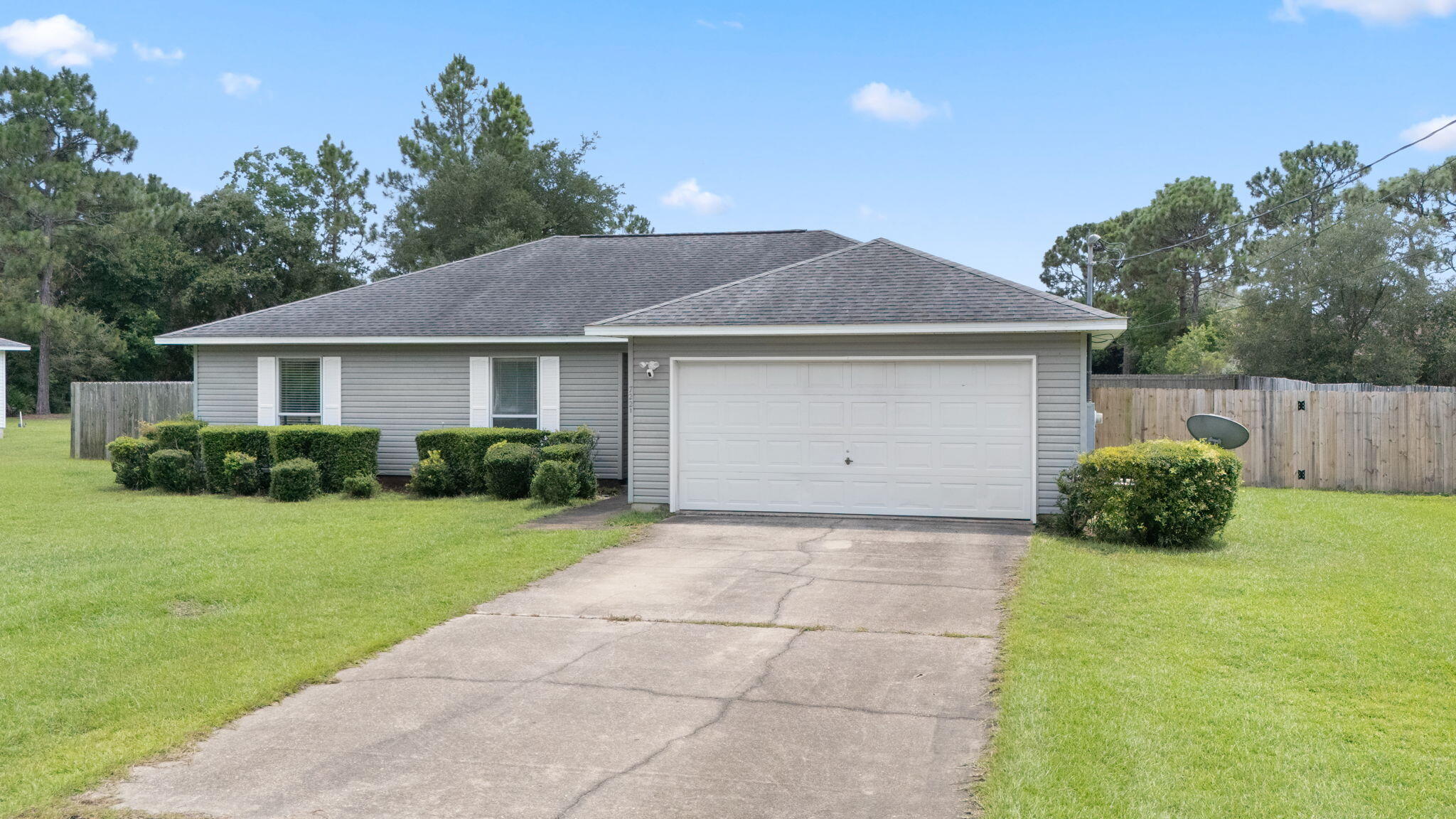 Property Photo:  7221 Broadmoor Street  FL 32566 