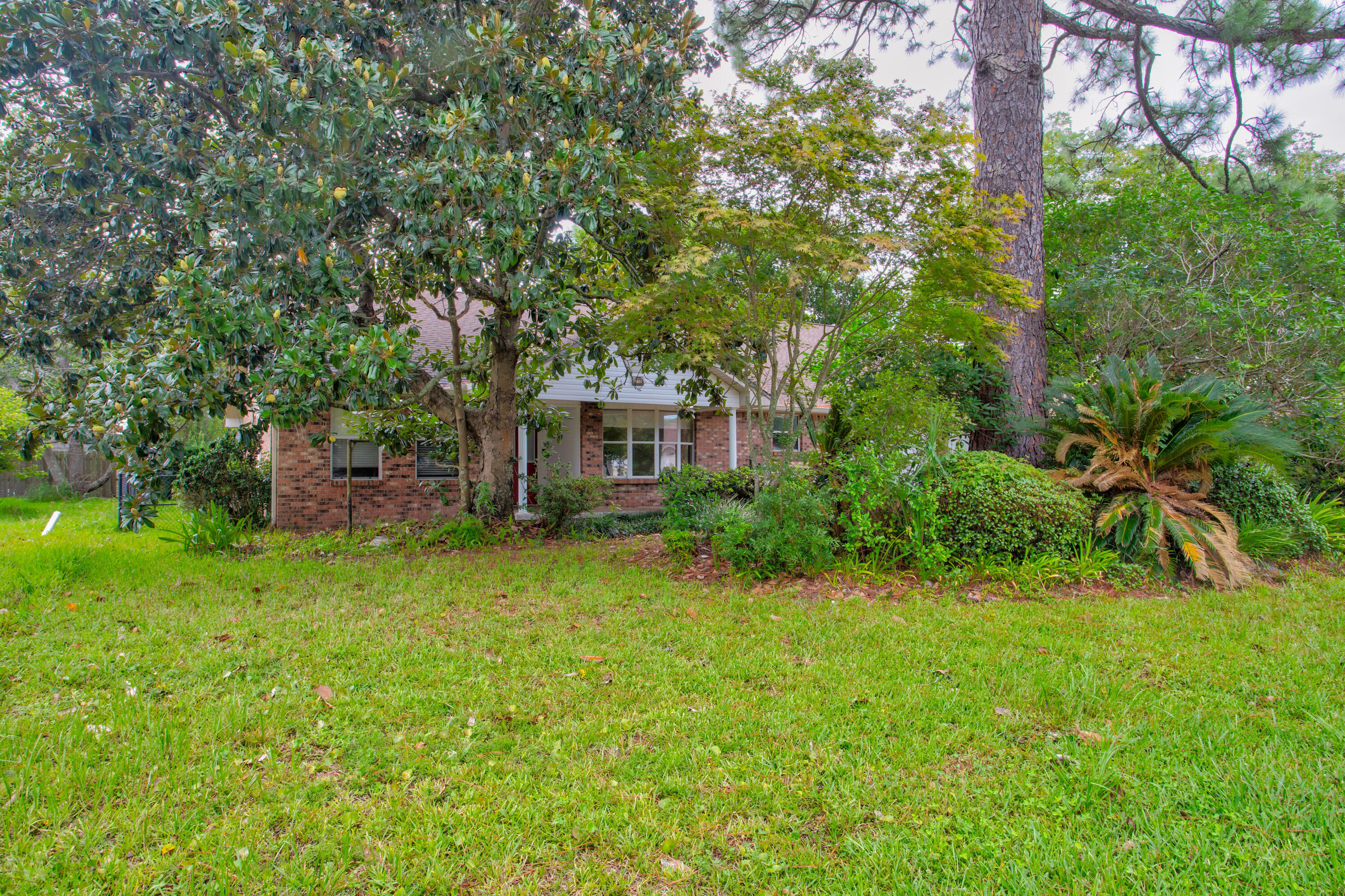 Property Photo: 510 Vermont Avenue FL 32547