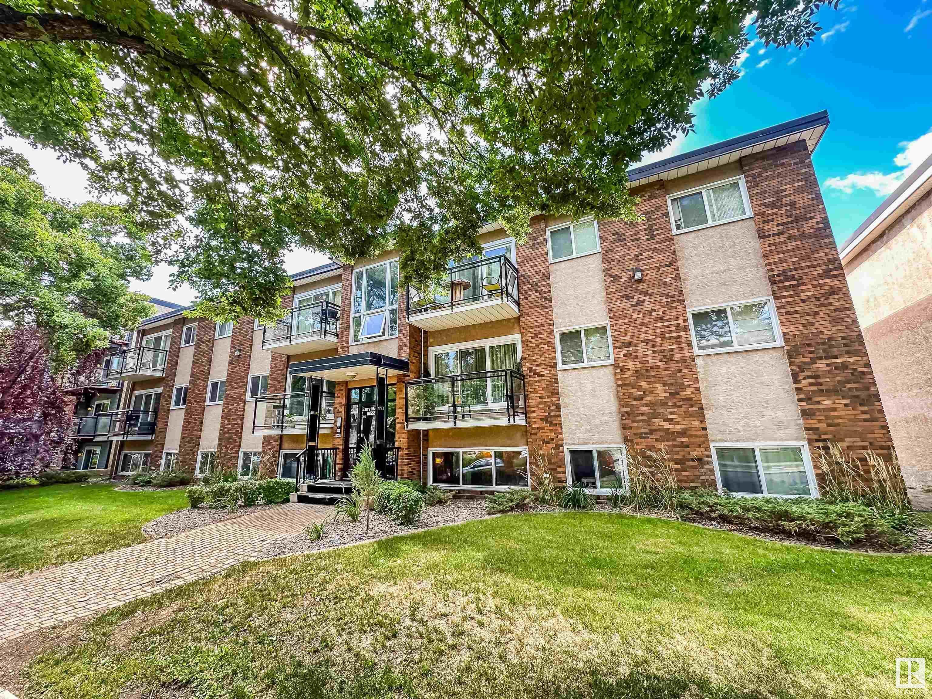 Property Photo:  10555 83 Avenue NW 101  AB T6E 2E1 
