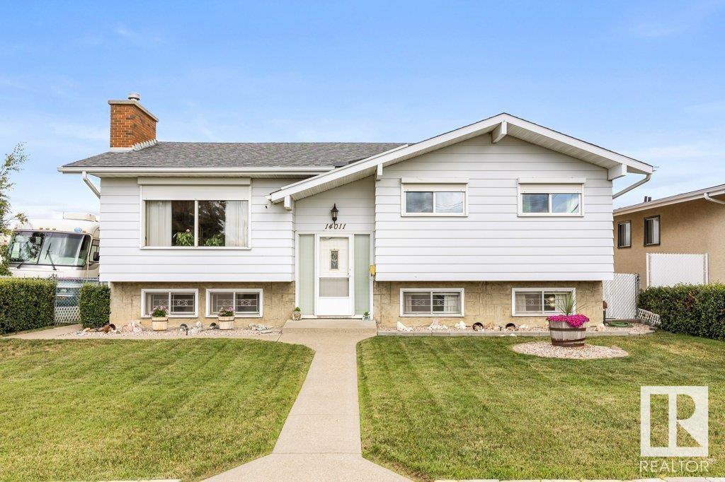 Property Photo:  14011 96 Street NW  AB T5E 5Z3 