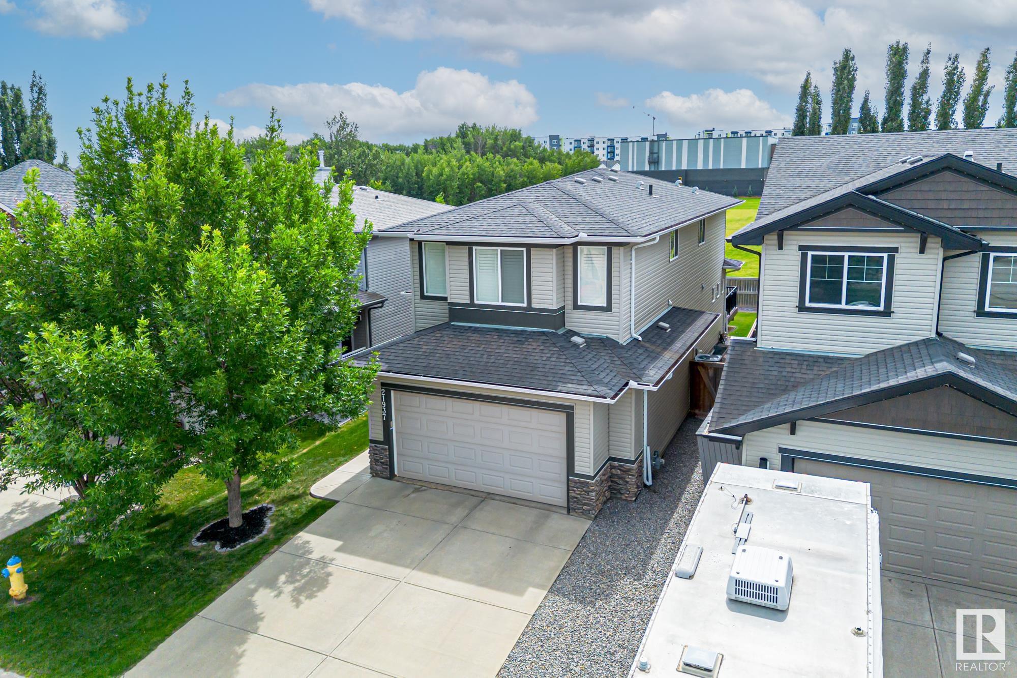 21937 94A Avenue NW  Edmonton AB T5T 1N1 photo