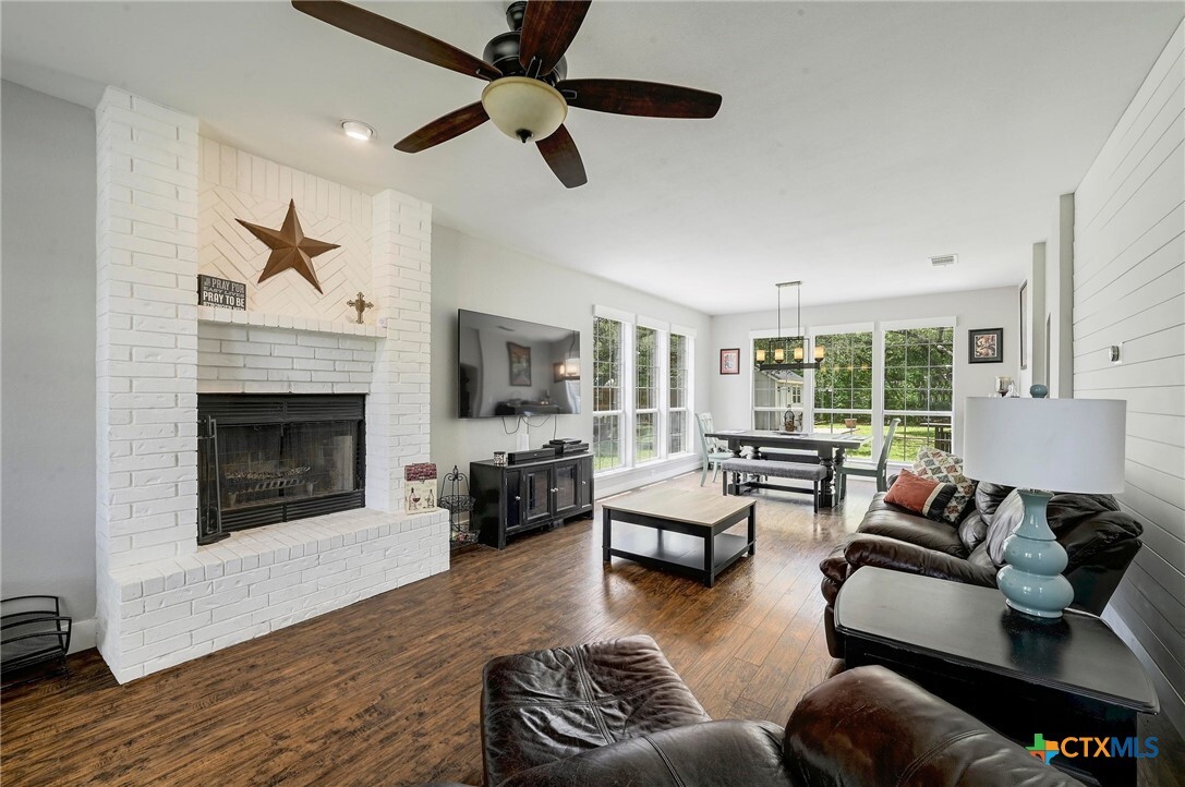 Property Photo:  317 Foxglove Drive  TX 78640 