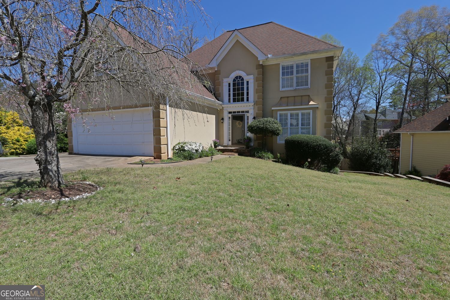 900 Secret Cove Drive  Sugar Hill GA 30518 photo