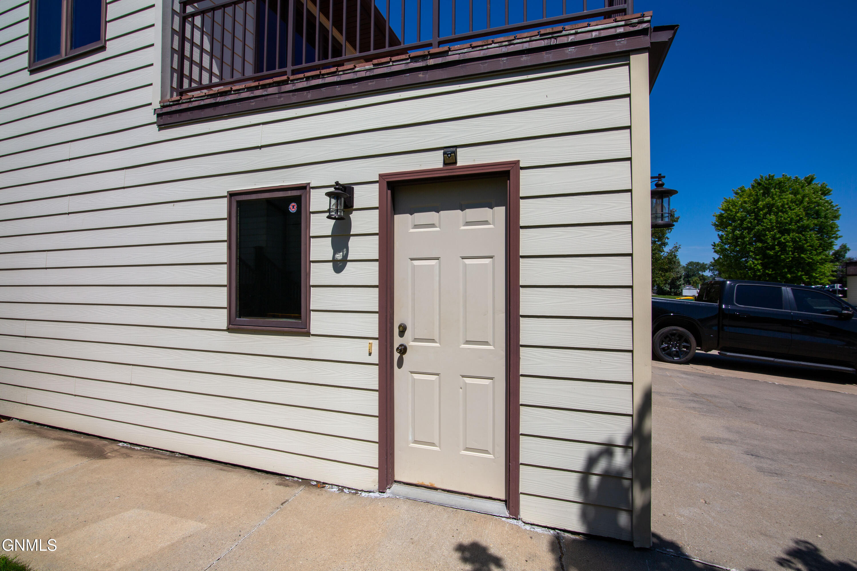 Property Photo:  1086 Westwood Street  ND 58504 