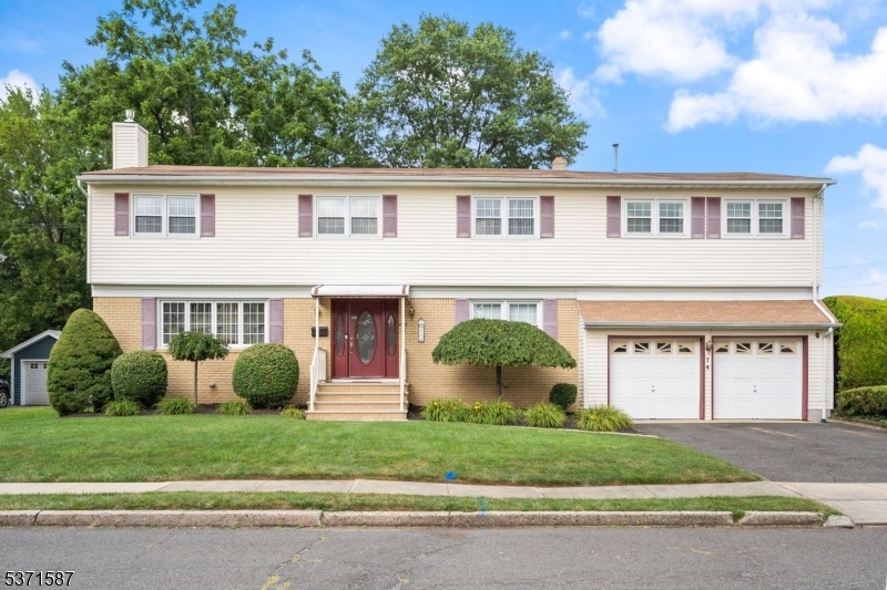 14 Windsor Pl  Cranford Twp. NJ 07016 photo
