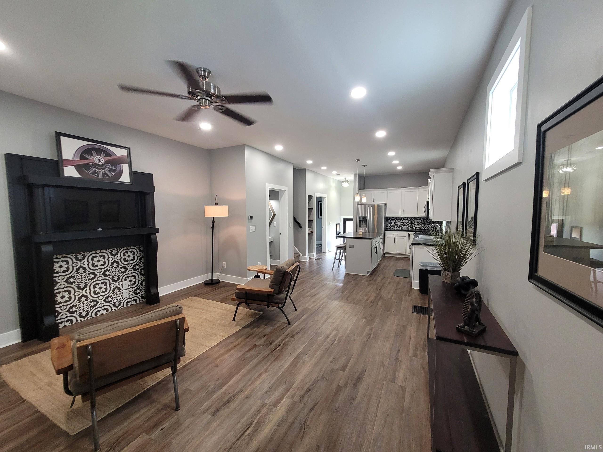 Property Photo:  725 N Lemcke Avenue  IN 47712 