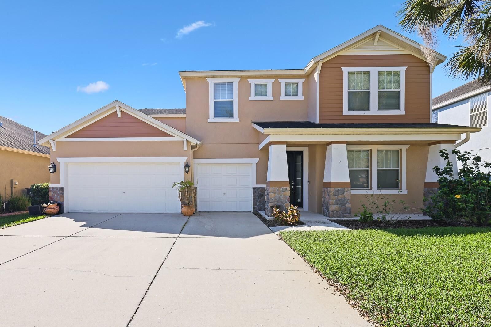 Property Photo: 15608 Starling Water Drive FL 33547