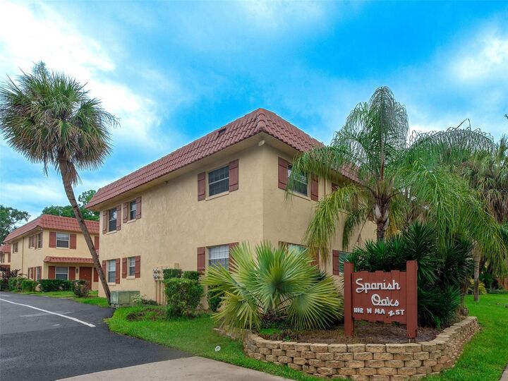 Property Photo:  1112 W Main Street J7  FL 34748 