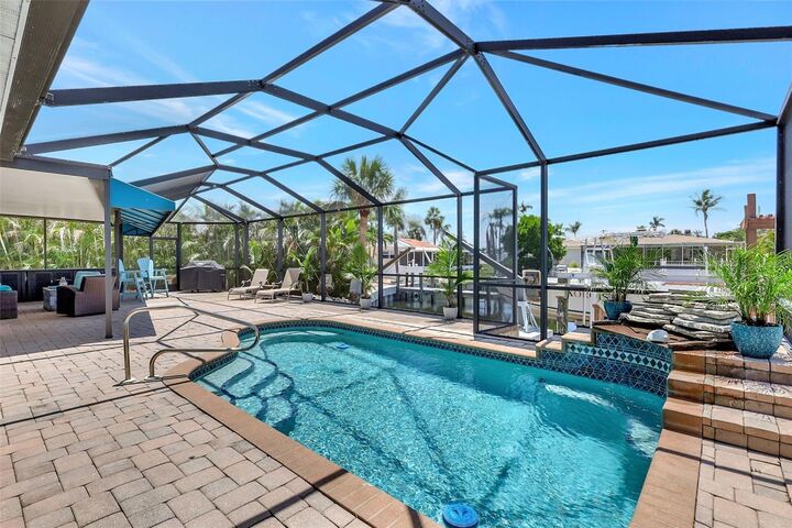 Property Photo:  4216 Royal Palm Drive  FL 34210 