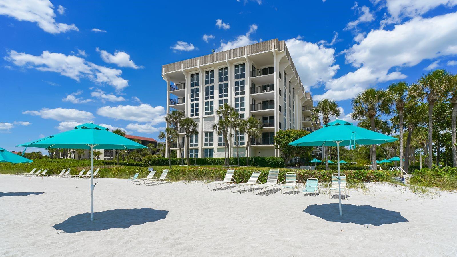 Property Photo:  1701 Gulf Of Mexico Drive 404  FL 34228 