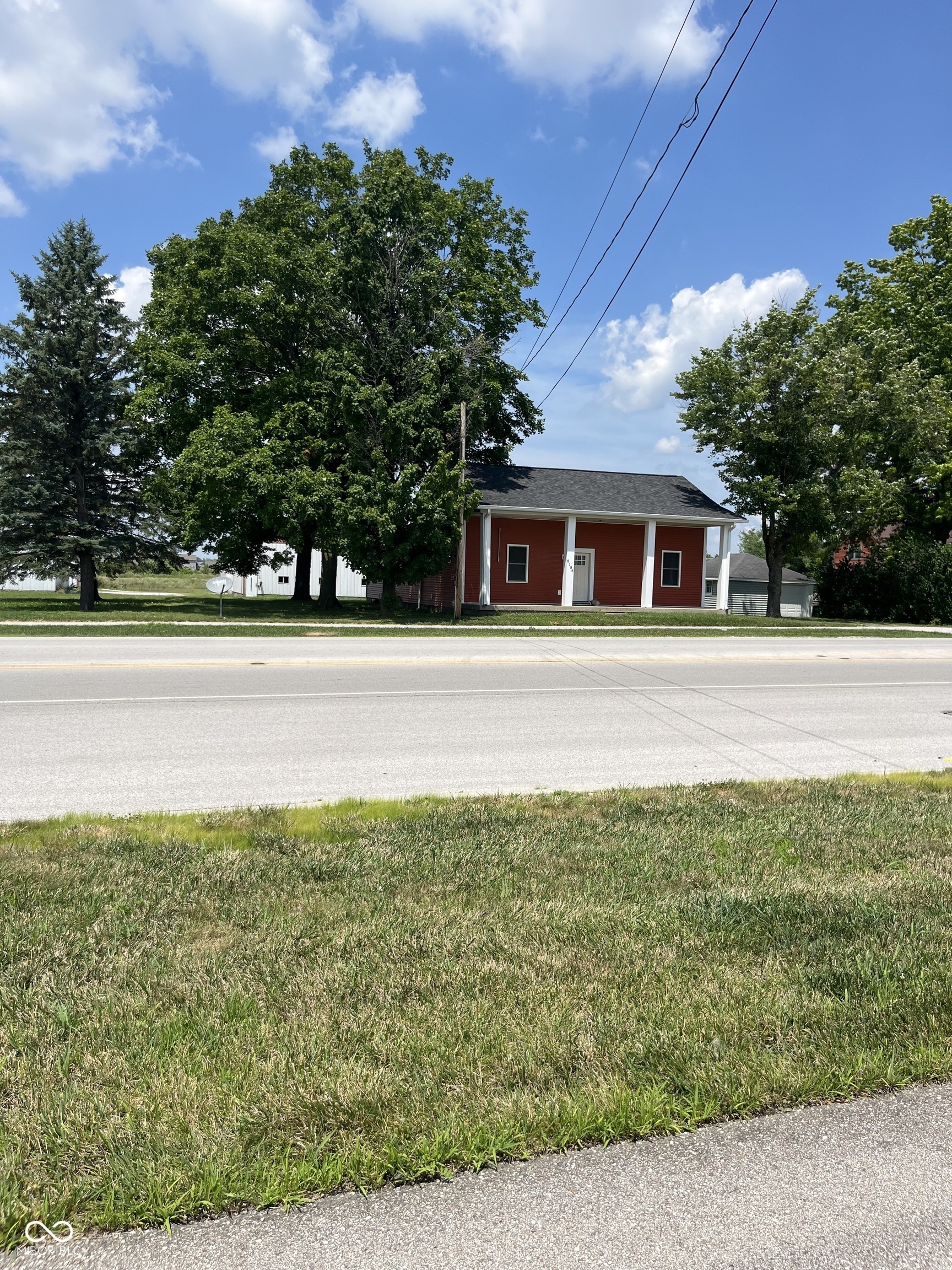 Property Photo:  8186 E County Road 200 N  IN 46123 