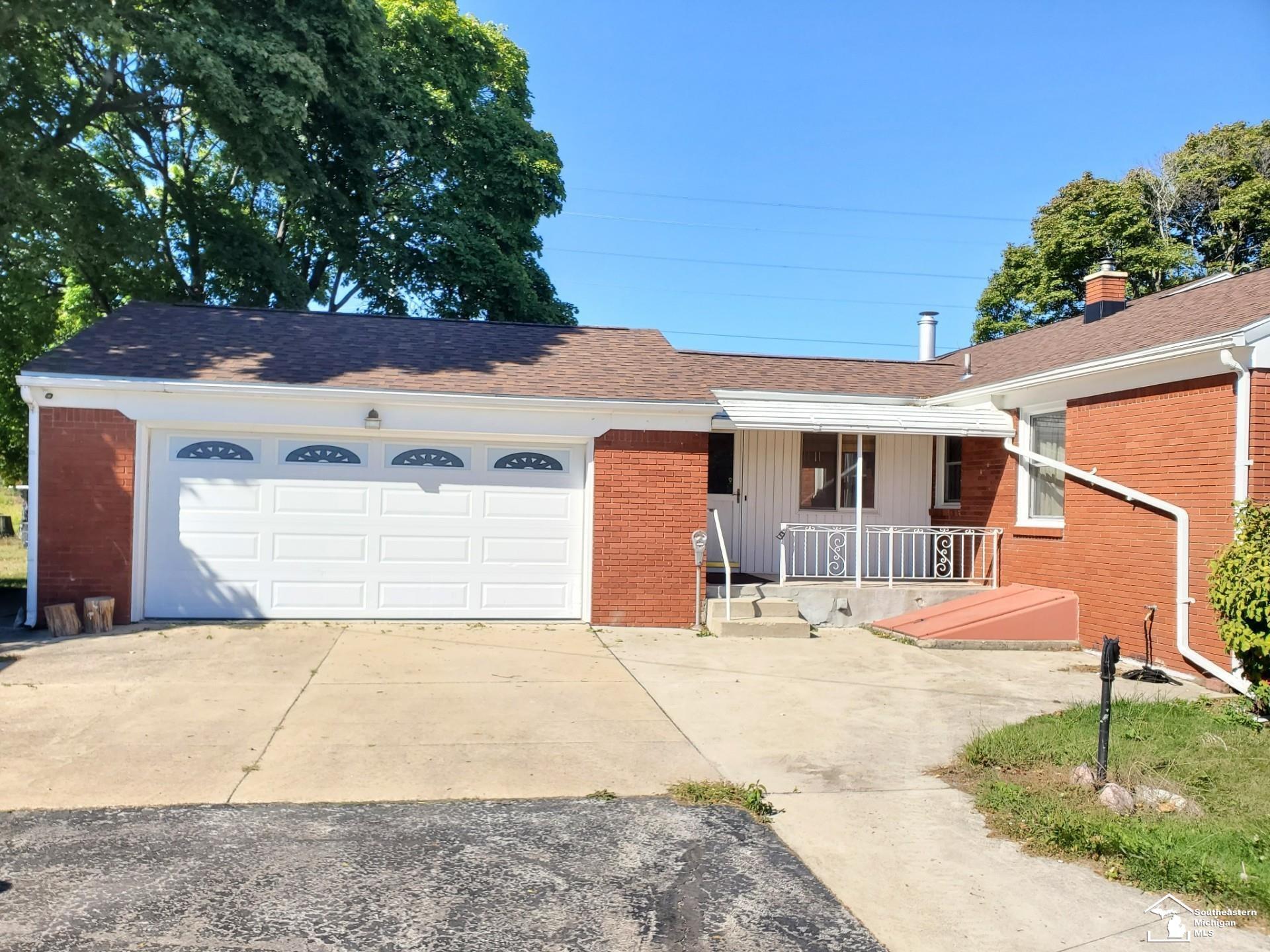 Property Photo:  5889 E Albain Road  MI 48161 
