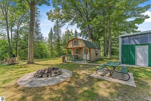 Property Photo:  2007 S Lake Mitchell Drive  MI 49601 