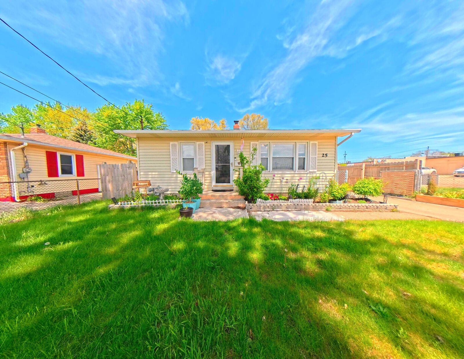 Property Photo:  25 Maplelawn Street SW  MI 49548 