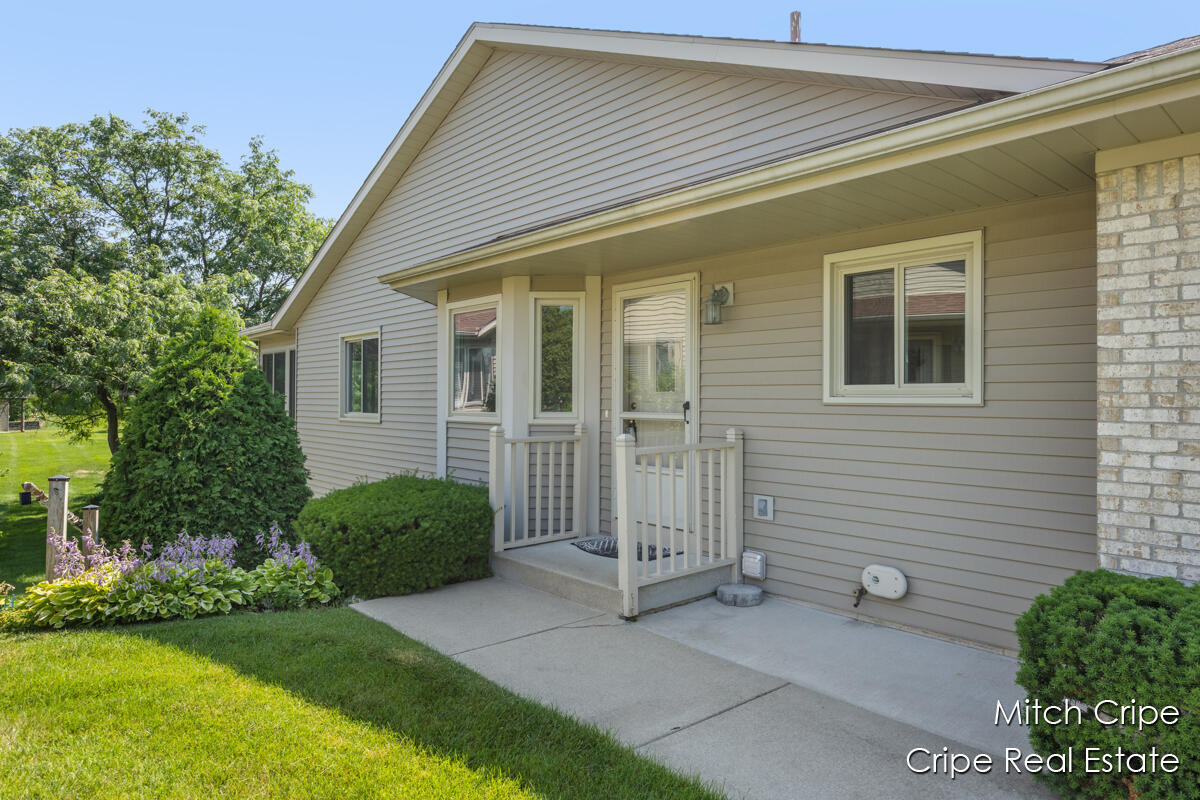 Property Photo: 991 Amber Ridge Drive SW MI 49315