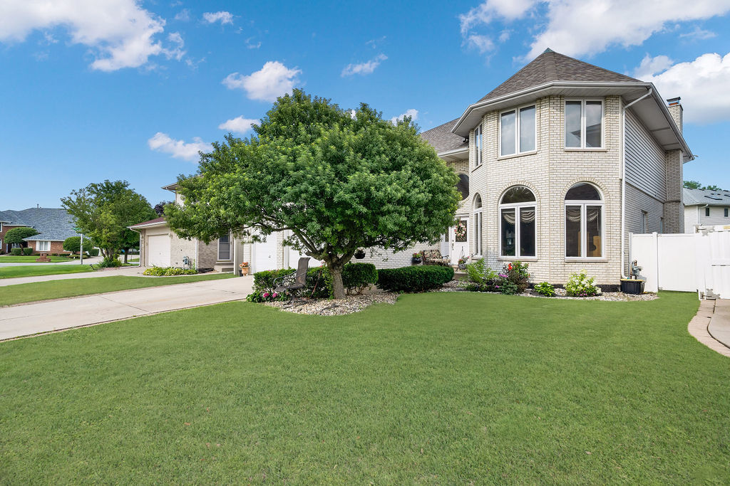 10745 Lockwood Avenue  Oak Lawn IL 60453 photo