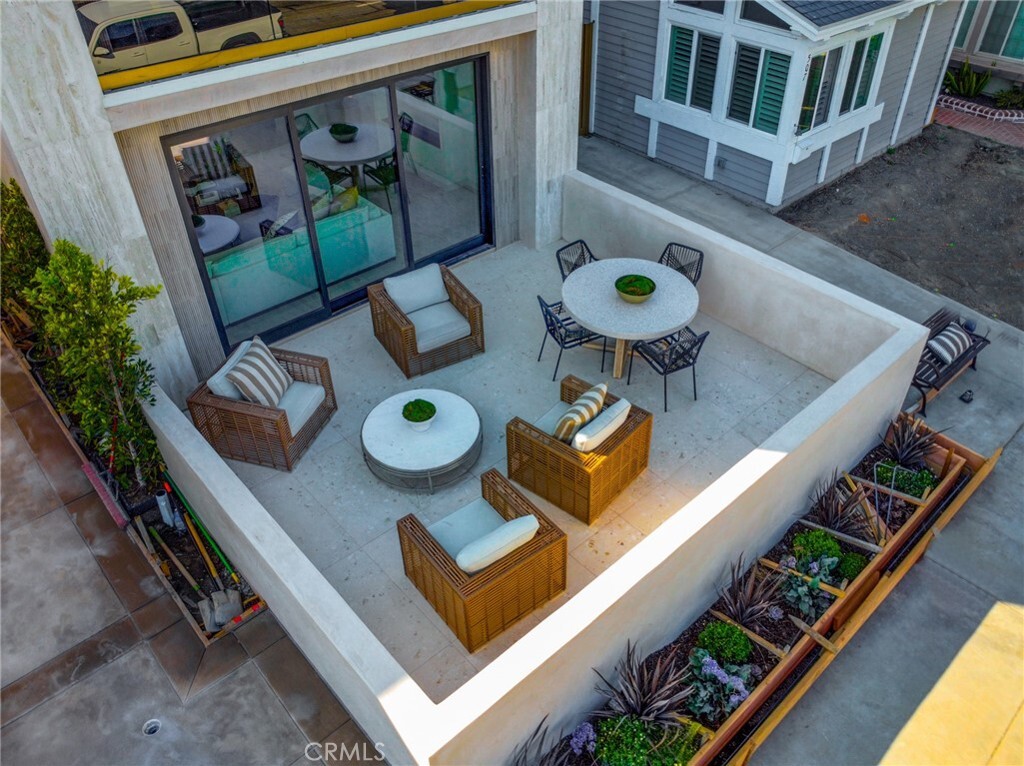Property Photo: 505 17th Street CA 92648